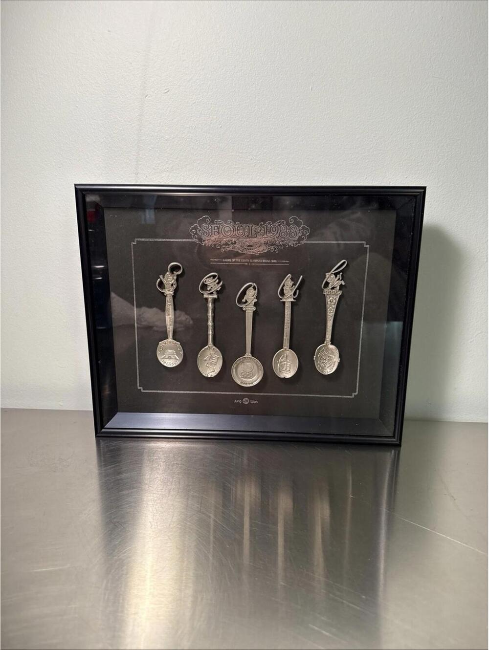 1988 Seoul Olympics Collectors Spoons Jung Won Glass Framed 5